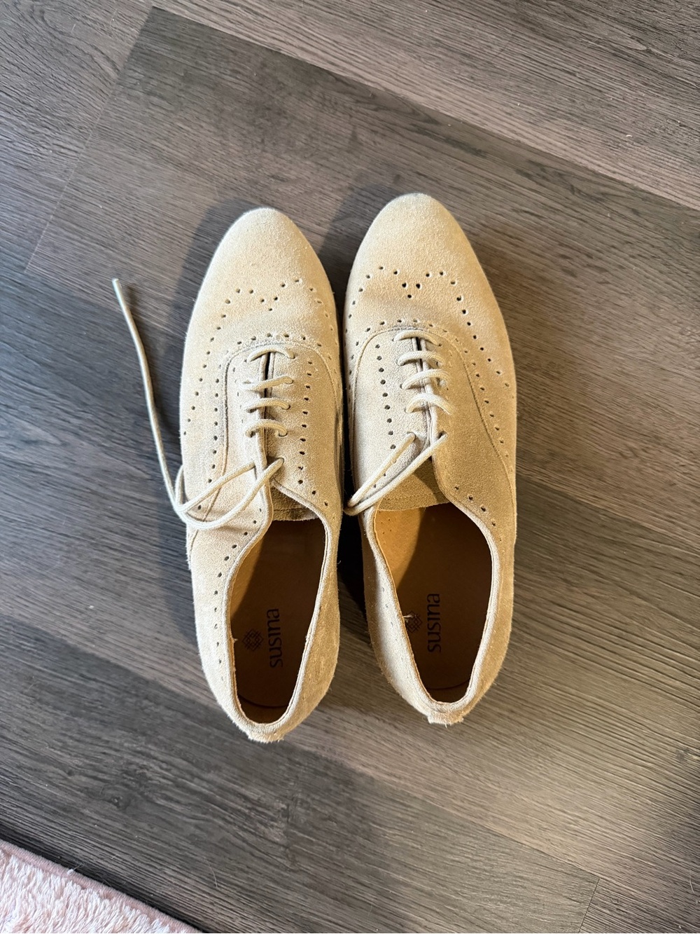 Women’s Susina Beige Suede Lace-Up Derby Oxfords